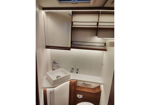 Autocaravana Integral RAPIDO 8086 DF de Ocasión