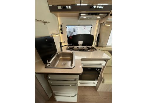 Autocaravana Integral RAPIDO 8096 DF de Ocasión