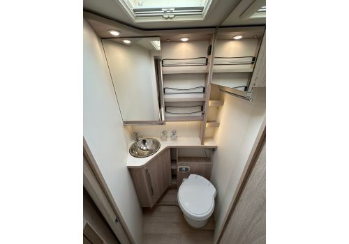 Autocaravana Integral RAPIDO 8096 DF de Ocasión