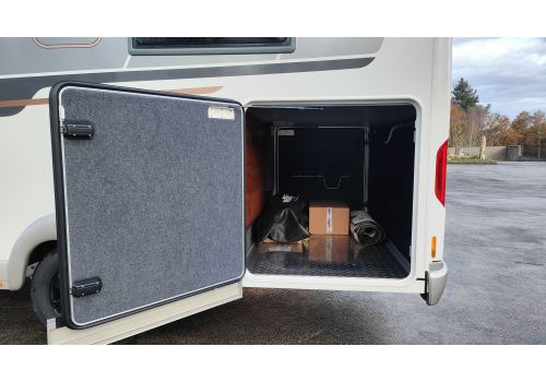 Autocaravana Integral CARTHAGO chic c-line 5.0 L Superior de Ocasión
