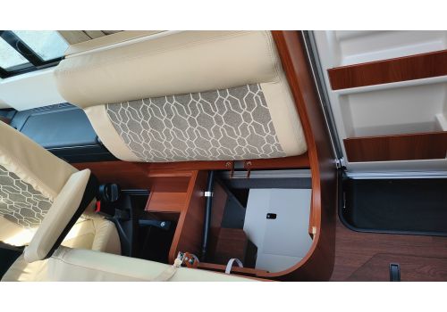Autocaravana Integral CARTHAGO chic c-line 5.0 L Superior de Ocasión