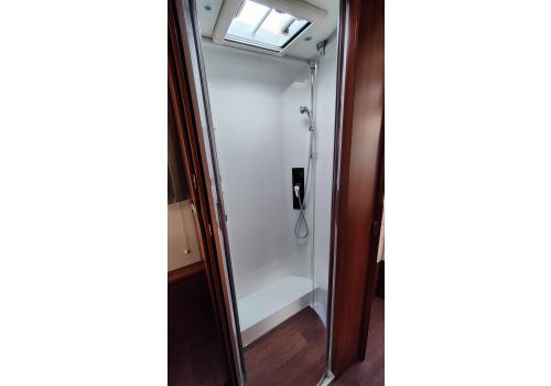 Autocaravana Integral CARTHAGO chic c-line 5.0 L Superior de Ocasión