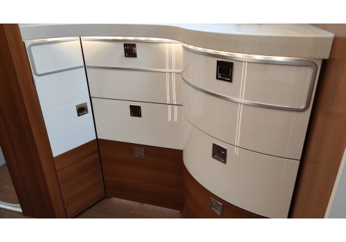 Autocaravana Integral CARTHAGO chic c-line 5.0 L Superior de Ocasión