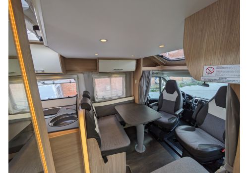 Autocaravana Perfilada SUNLIGHT T69L de Ocasión