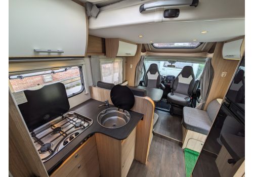 Autocaravana Perfilada SUNLIGHT T69L de Ocasión