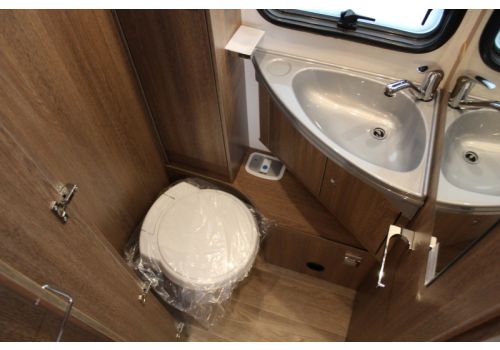 Autocaravana Integral DETHLEFFS Trend I 6757 modelo 2018 de Ocasión