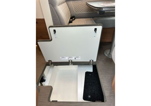 Autocaravana Integral CARTHAGO C2 Tourer I 145 RB LE en Alquiler