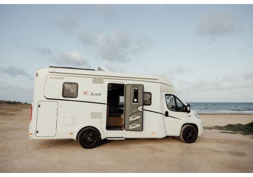 Autocaravana Perfilada DETHLEFFS Just T 6762 de Ocasión