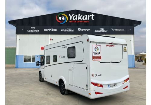 Autocaravana Perfilada DETHLEFFS Just T 7052 DBM de Ocasión