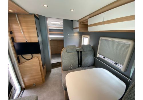 Autocaravana Perfilada DETHLEFFS Just T 7052 DBM de Ocasión