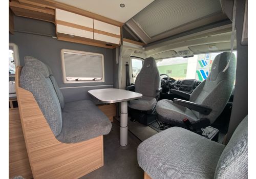Autocaravana Perfilada DETHLEFFS Just T 7052 DBM de Ocasión