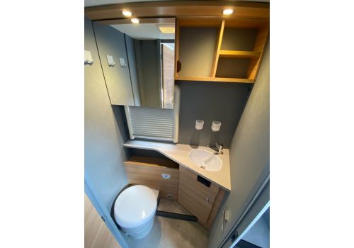 Autocaravana Perfilada DETHLEFFS Just T 7052 DBM de Ocasión