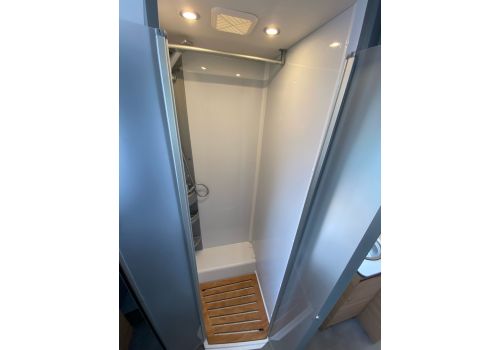 Autocaravana Perfilada DETHLEFFS Just T 7052 DBM de Ocasión