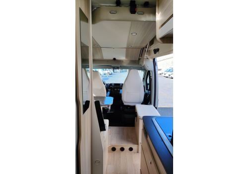 Furgoneta Cámper DREAMER Camper Five Fun Nueva en Venta