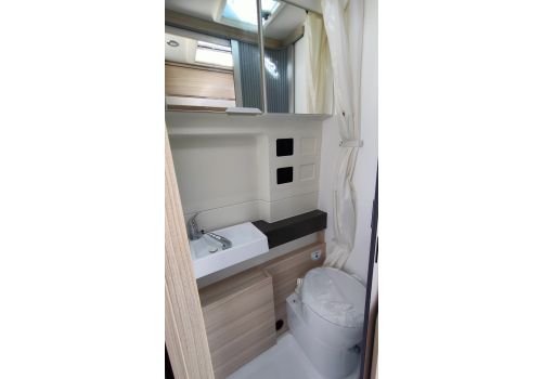 Furgoneta Cámper DREAMER Camper Five Fun Nueva en Venta