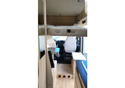 Furgoneta Cámper DREAMER Camper Five Fun Nueva en Venta