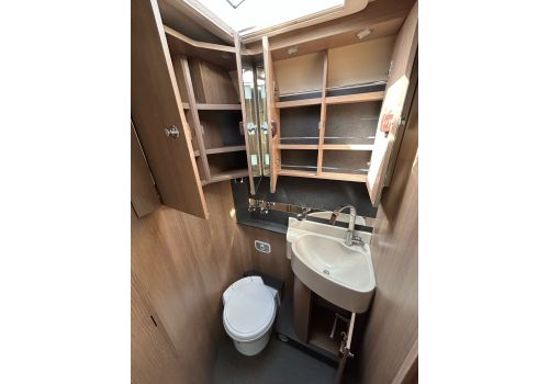 Autocaravana Perfilada CARTHAGO C-tourer T 145 LE RB de Ocasión