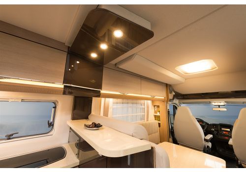 Autocaravana Perfilada DETHLEFFS 4 travel T 7116-4 modelo 2017 de Ocasión