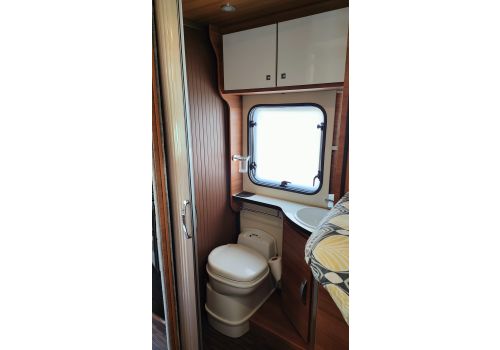 Autocaravana Perfilada ELNAGH Baron 73 de Ocasión