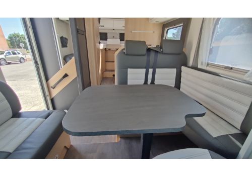 Autocaravana Perfilada SUNLIGHT T68 Cambio automático de Ocasión