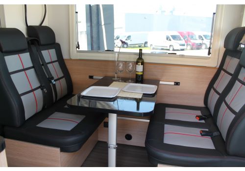 Autocaravana Integral DETHLEFFS Evan I 560 D "Performance" modelo 2016 de Ocasión