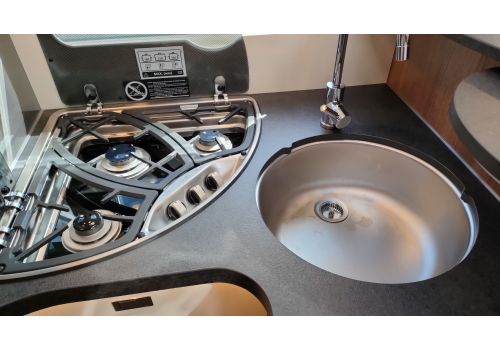 Autocaravana Integral CARTHAGO C-Tourer I 145 RB LE de Ocasión