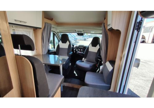 Autocaravana Perfilada SUNLIGHT V60 de Ocasión