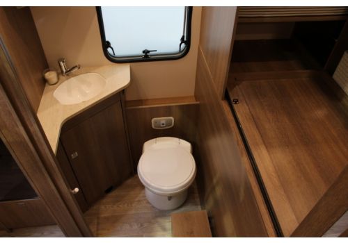 Autocaravana Perfilada DETHLEFFS Dethleffs Trend T 6767 modelo 2018 de Ocasión