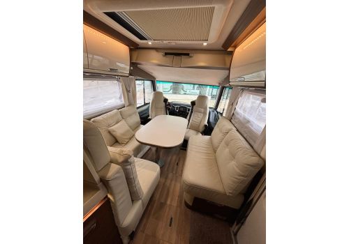 Autocaravana Integral NIESMANN BISCHOFF Arto 88 LE de Ocasión