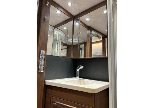 Autocaravana Integral NIESMANN BISCHOFF Arto 88 LE de Ocasión