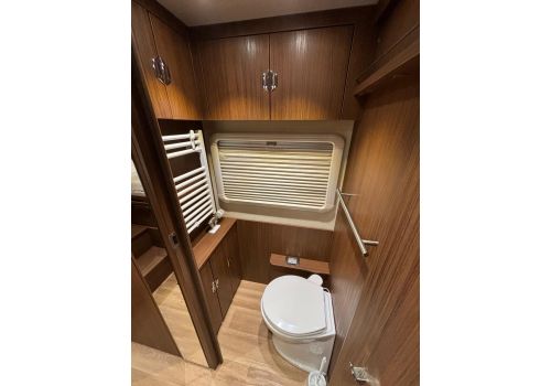 Autocaravana Integral NIESMANN BISCHOFF Arto 88 LE de Ocasión