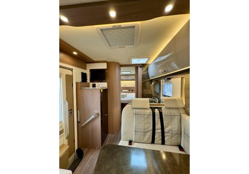 Autocaravana Perfilada BURSTNER Lyseo Privilege T 700 de Ocasión