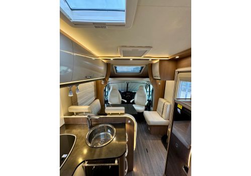 Autocaravana Perfilada BURSTNER Lyseo Privilege T 700 de Ocasión