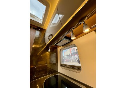 Autocaravana Perfilada BURSTNER Lyseo Privilege T 700 de Ocasión
