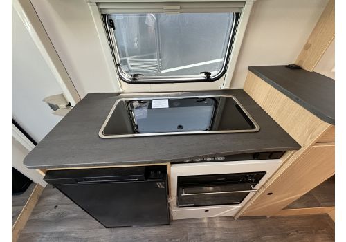 Autocaravana Perfilada SUNLIGHT V69 en Alquiler