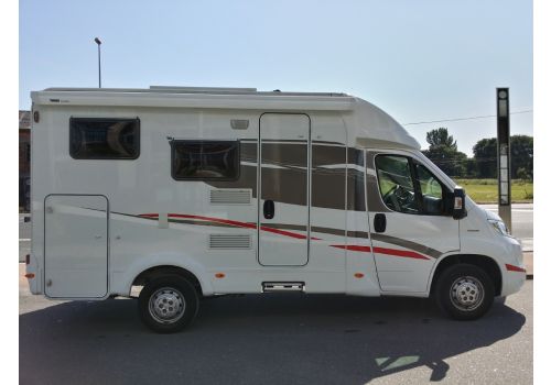 Autocaravana Perfilada SUNLIGHT T-60 modelo 2016 de Ocasión