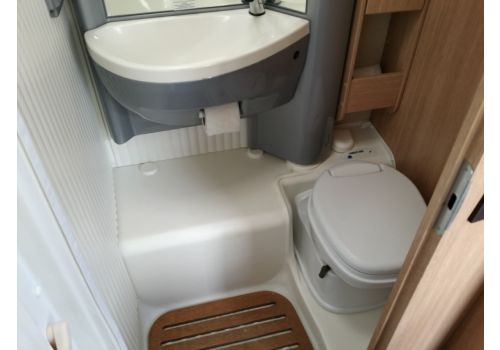 Autocaravana Perfilada SUNLIGHT T-60 modelo 2016 de Ocasión