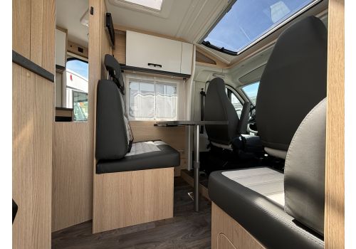 Autocaravana Perfilada SUNLIGHT V60 Modelo 2024 Nueva en Venta