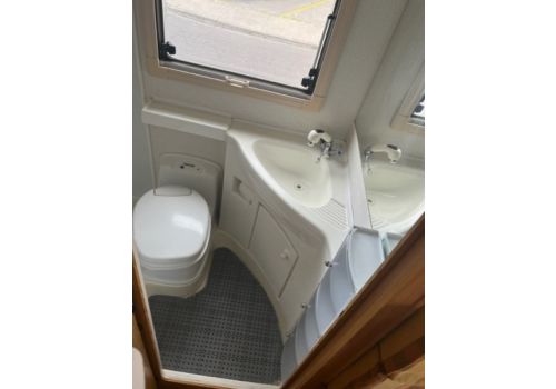 Autocaravana Capuchina BENIMAR Sport 4000 2C de Ocasión