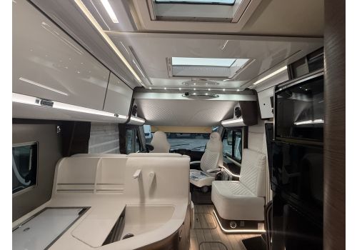 Autocaravana Integral MOBILVETTA Desing 8 K Yacht Tekno de Ocasión