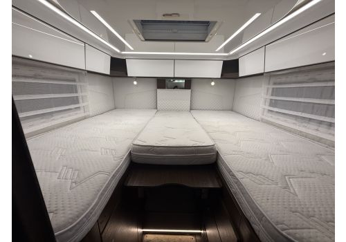 Autocaravana Integral MOBILVETTA Desing 8 K Yacht Tekno de Ocasión