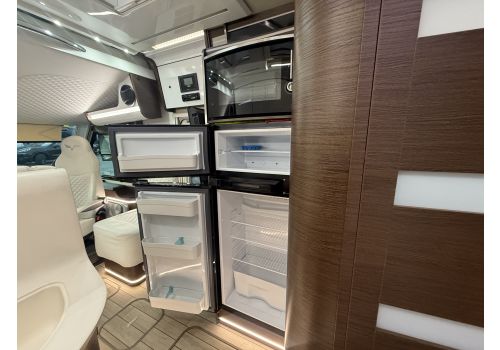 Autocaravana Integral MOBILVETTA Desing 8 K Yacht Tekno de Ocasión