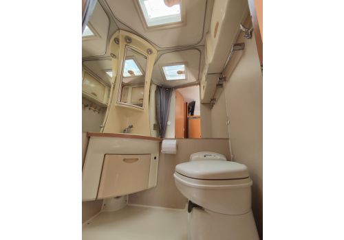 Autocaravana Perfilada CHALLENGER Genesis 40 de Ocasión