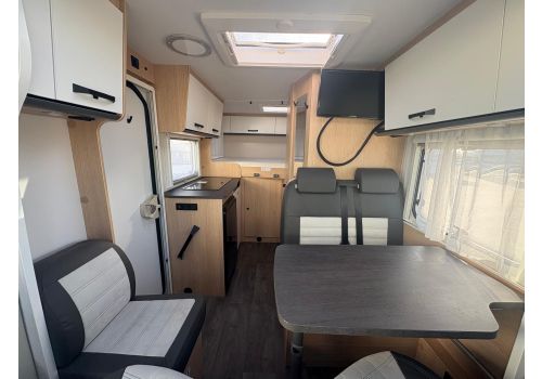 Autocaravana Perfilada SUNLIGHT V60 de Ocasión
