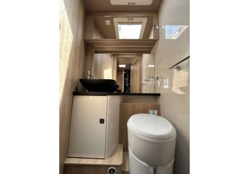 Autocaravana Integral MOBILVETTA Kea I 90 de Ocasión