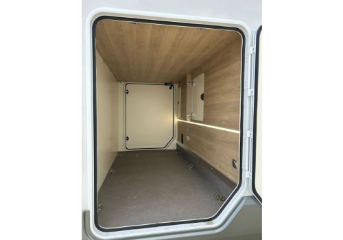 Autocaravana Integral MOBILVETTA Kea I 86 en Alquiler