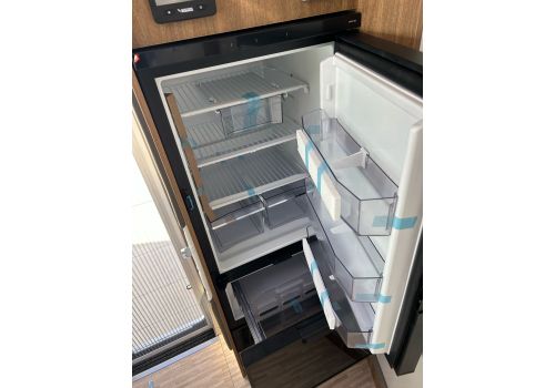 Autocaravana Integral MOBILVETTA K-Yatch Tekno Line 90 de Ocasión