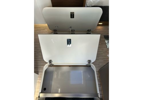 Autocaravana Integral MOBILVETTA K-Yatch Tekno Line 90 de Ocasión