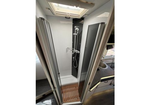 Autocaravana Perfilada CHALLENGER 328 Premium de Ocasión