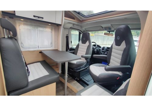 Autocaravana Perfilada SUNLIGHT V60 de Ocasión